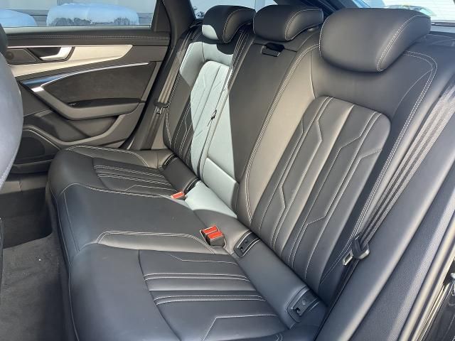 AUDI A6 AVANT 2021 Image 31