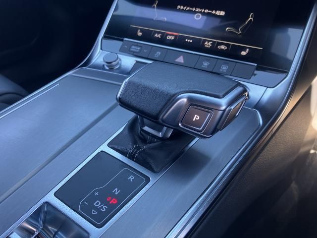 AUDI A6 AVANT 2021 Image 31