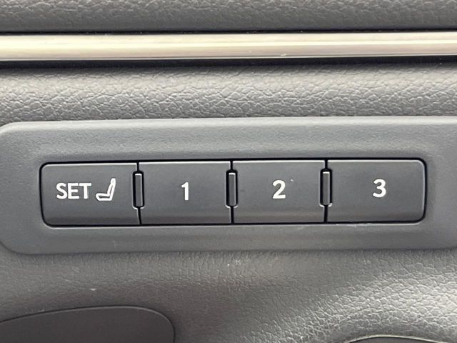 TOYOTA LEXUS ES300H 2019 Image 31