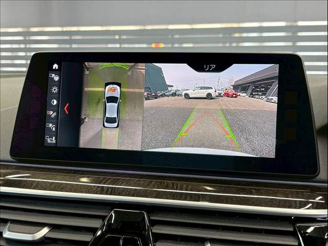 BMW 5SERIES SEDAN 2017 Image 31