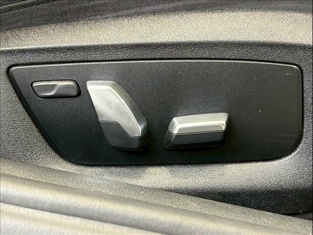 BMW 5SERIES SEDAN 2017 Image 31