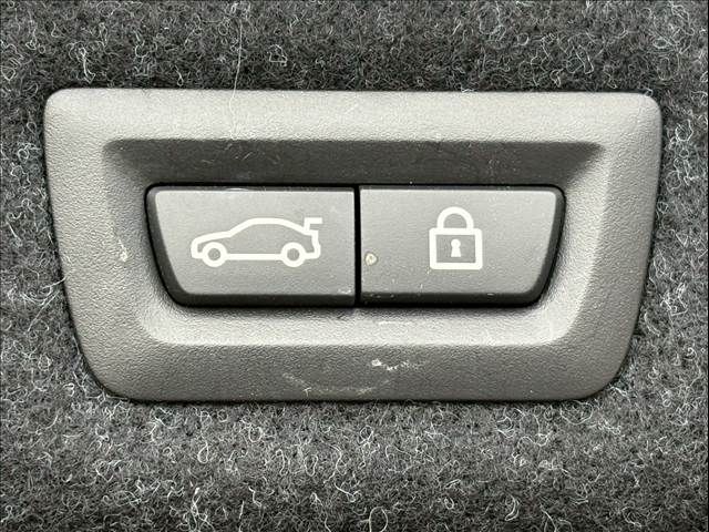 BMW 5SERIES SEDAN 2017 Image 31