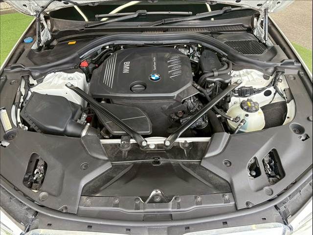 BMW 5SERIES SEDAN 2017 Image 31