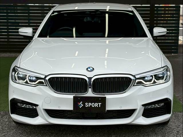BMW 5SERIES SEDAN 2017 Image 31