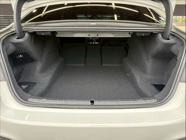 BMW 5SERIES SEDAN 2017 Image 31