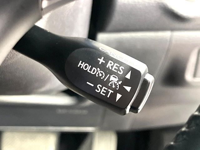 TOYOTA HARRIER 2WD 2017 Image 31