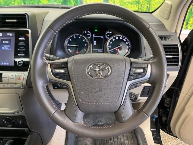 TOYOTA LANDCRUISER PRADO 2022 Image 31
