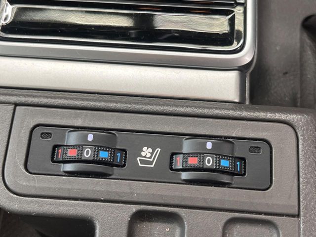 TOYOTA LANDCRUISER PRADO 2022 Image 31