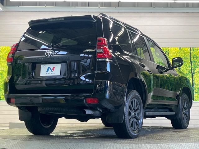 TOYOTA LANDCRUISER PRADO 2022 Image 31