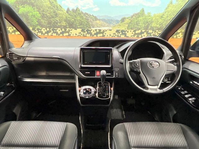TOYOTA VOXY 2019 Image 31