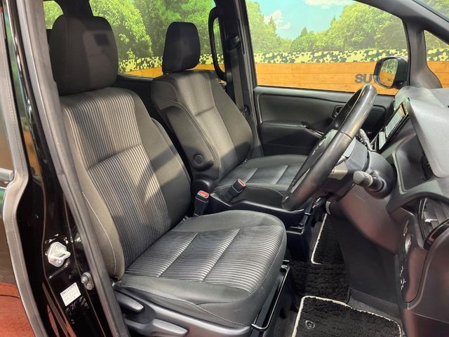 TOYOTA VOXY 2019 Image 31