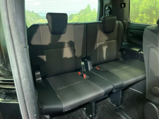 TOYOTA VOXY 2019 Image 31