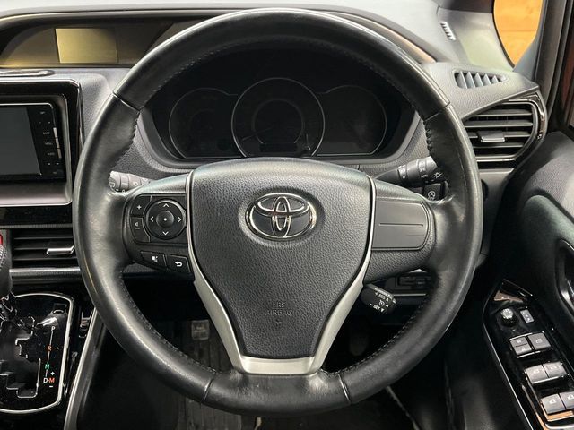 TOYOTA VOXY 2019 Image 31