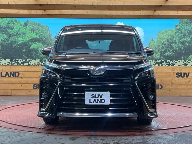 TOYOTA VOXY 2019 Image 31