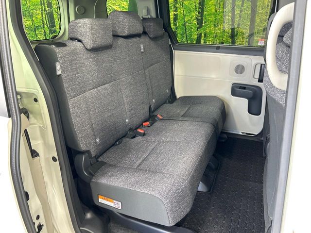 TOYOTA SIENTA HYBRID 2024 Image 31