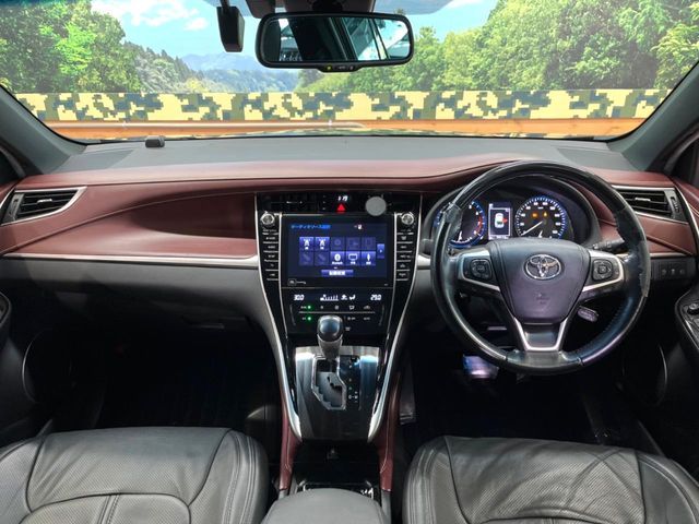 TOYOTA HARRIER 2WD 2017 Image 31