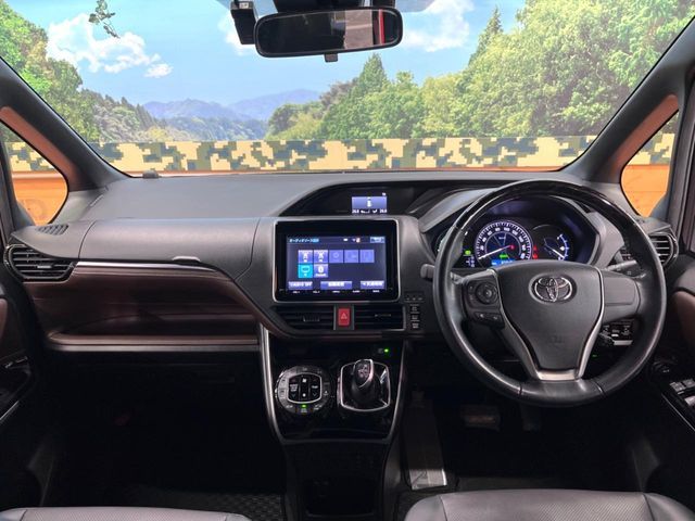 TOYOTA ESQUIRE HYBRID 2018 Image 31