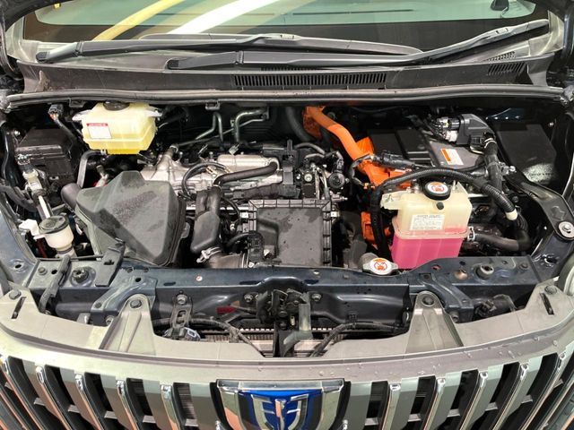 TOYOTA ESQUIRE HYBRID 2018 Image 31