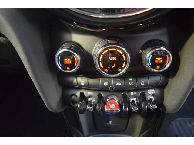 BMW MINI COOPER 5DOOR 2021 Image 31