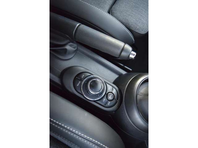 BMW MINI COOPER 5DOOR 2021 Image 31