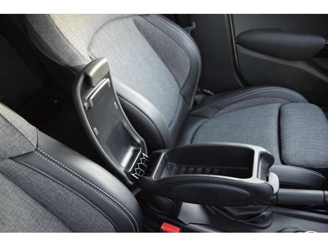 BMW MINI COOPER 5DOOR 2021 Image 31