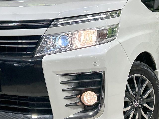 TOYOTA VOXY 2015 Image 31