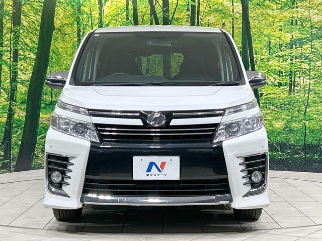 TOYOTA VOXY 2015 Image 31