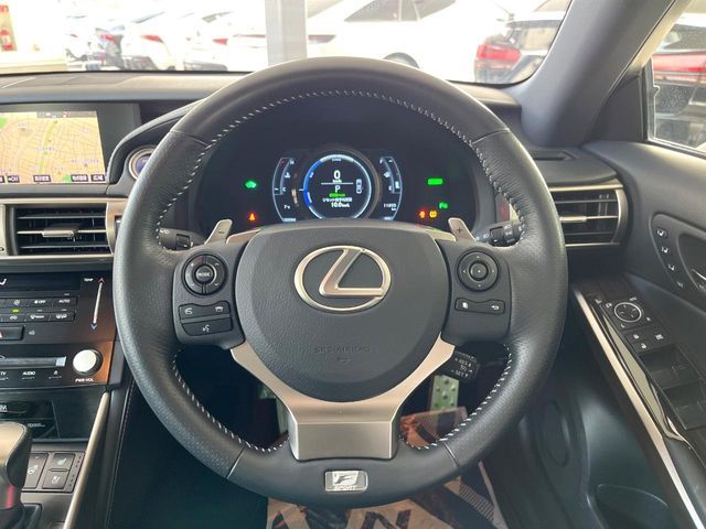 TOYOTA LEXUS IS300H 2014 Image 31