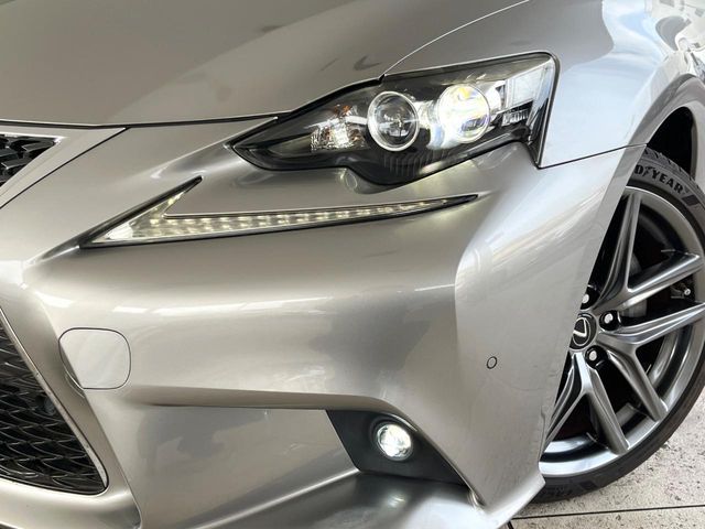TOYOTA LEXUS IS300H 2014 Image 31