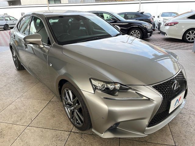 TOYOTA LEXUS IS300H 2014 Image 31