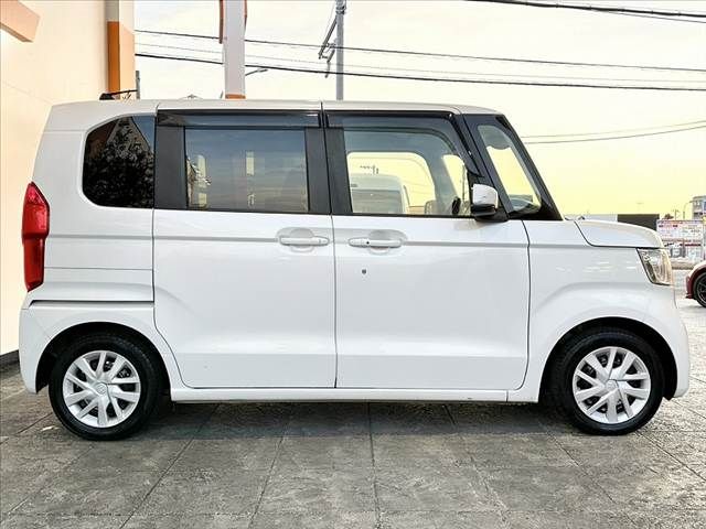 HONDA N BOX 2018 Image 31