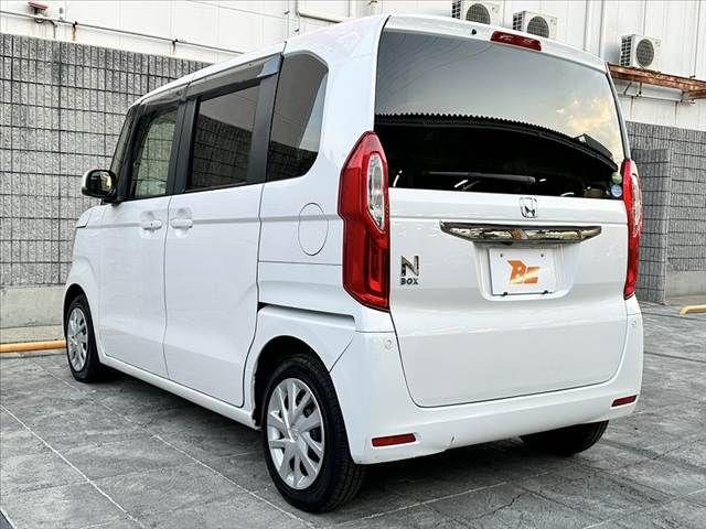 HONDA N BOX 2018 Image 31