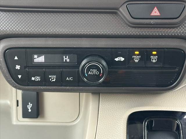 HONDA N BOX 2018 Image 31