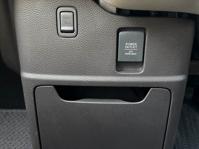 HONDA N BOX 2018 Image 31