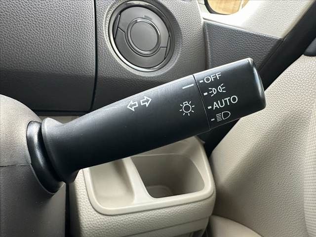 HONDA N BOX 2018 Image 31