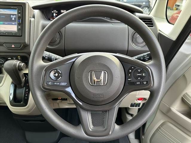 HONDA N BOX 2018 Image 31