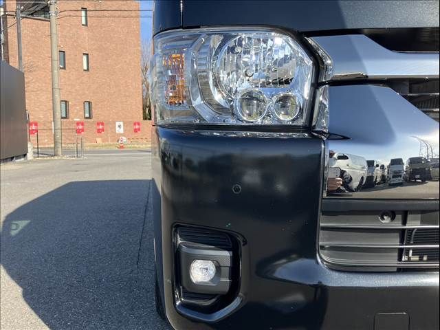 TOYOTA HIACE VAN 2WD 2024 Image 31