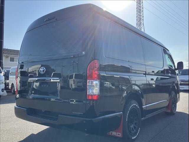 TOYOTA HIACE VAN 2WD 2024 Image 31