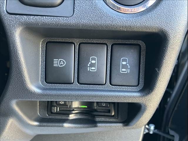 TOYOTA HIACE VAN 2WD 2024 Image 31