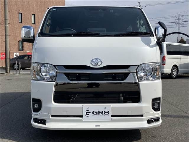 TOYOTA HIACE VAN 2WD 2024 Image 31
