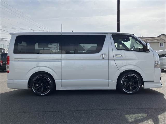 TOYOTA HIACE VAN 2WD 2024 Image 31