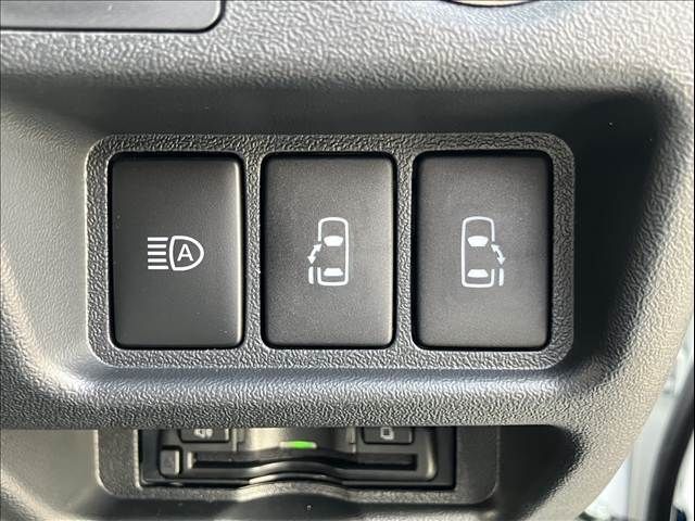 TOYOTA HIACE VAN 2WD 2024 Image 31