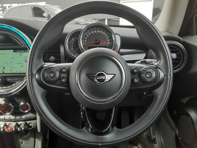 BMW MINI COOPER SD 2019 Image 31