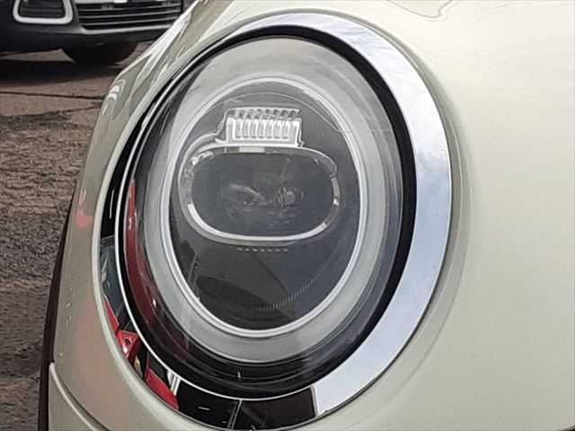 BMW MINI COOPER SD 2019 Image 31