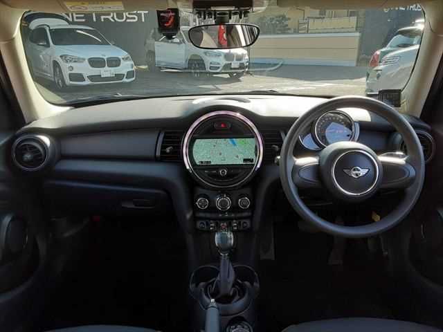 BMW MINI ONE 5DOOR 2017 Image 31