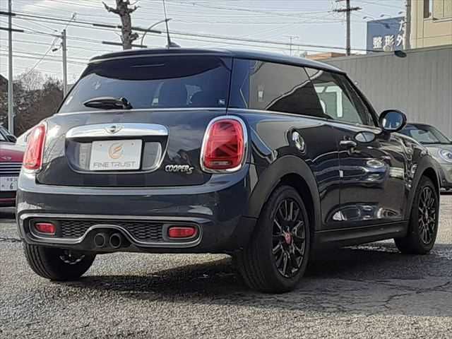 BMW MINI COOPER S 2015 Image 31