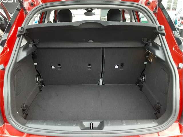 BMW MINI COOPER 5DOOR 2019 Image 31