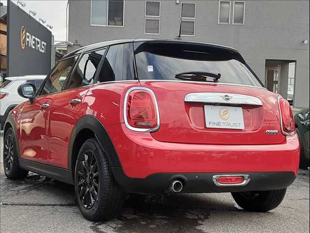 BMW MINI COOPER 5DOOR 2019 Image 31