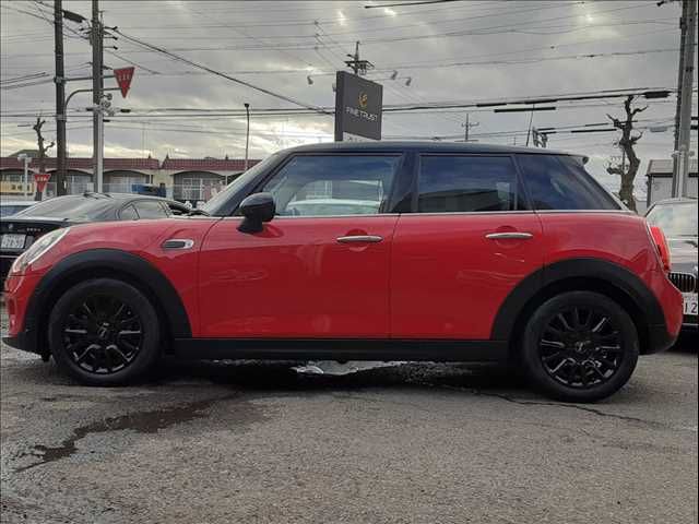 BMW MINI COOPER 5DOOR 2019 Image 31