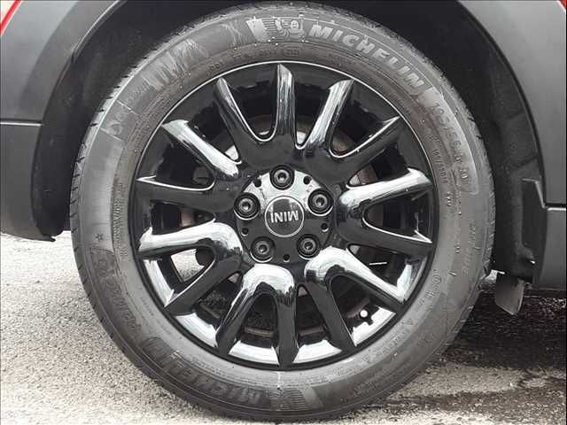 BMW MINI COOPER 5DOOR 2019 Image 31